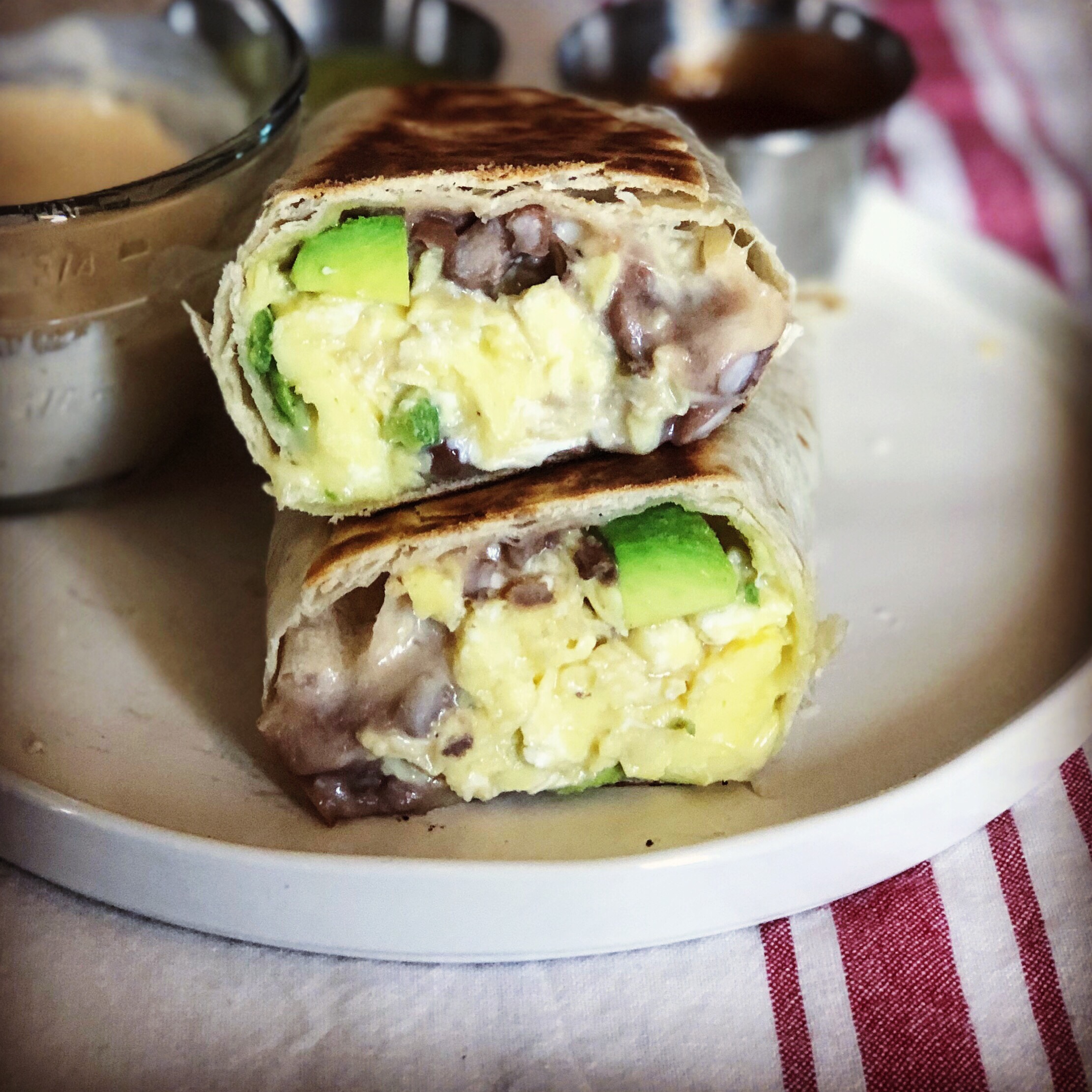 Restaurant-Worthy {vegetarian} Breakfast Burritos – Food Snob